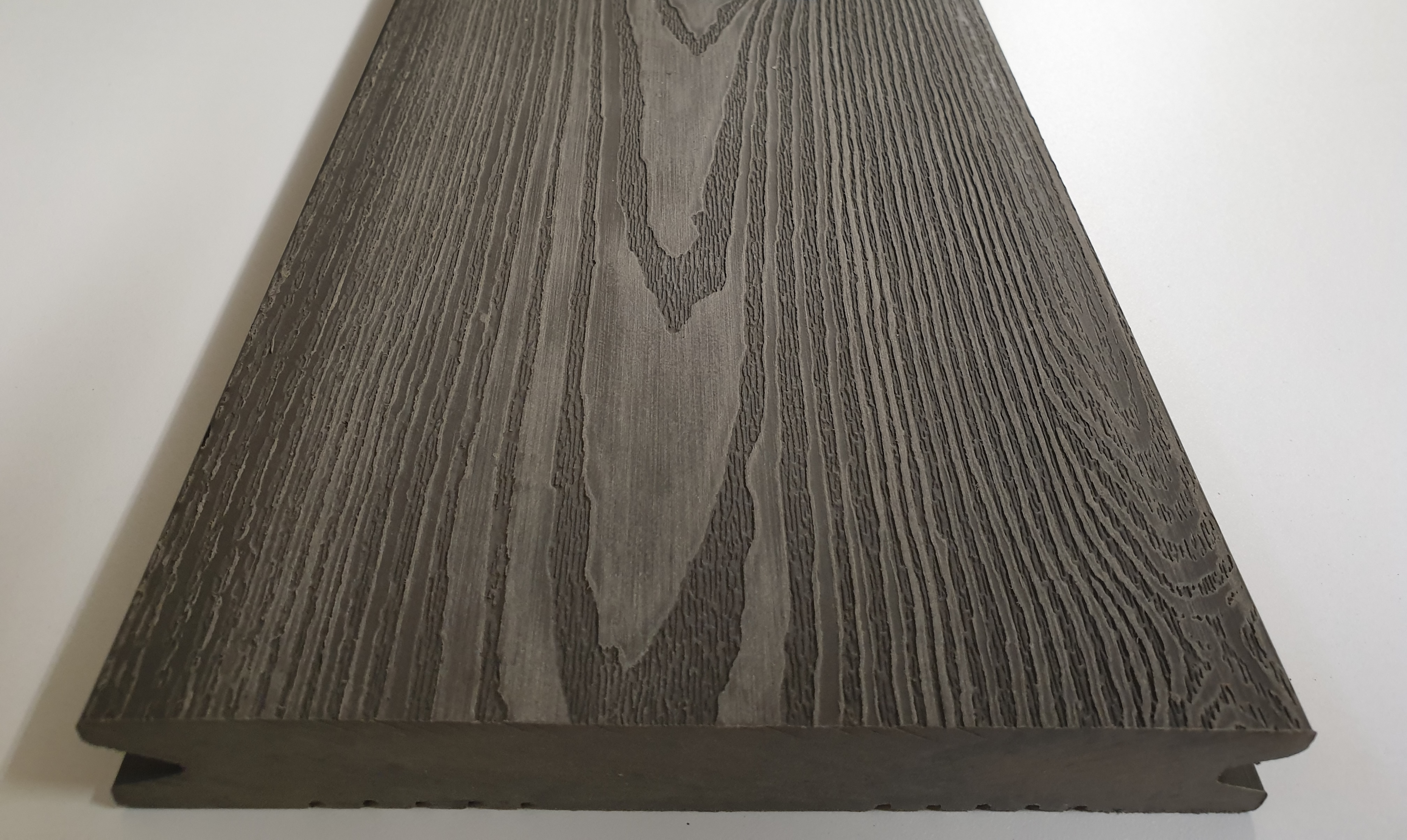 Massiv WPC Terrassendiele SOL 22 x 143mm Hellgrau französich / strukturiert in 4 Längen