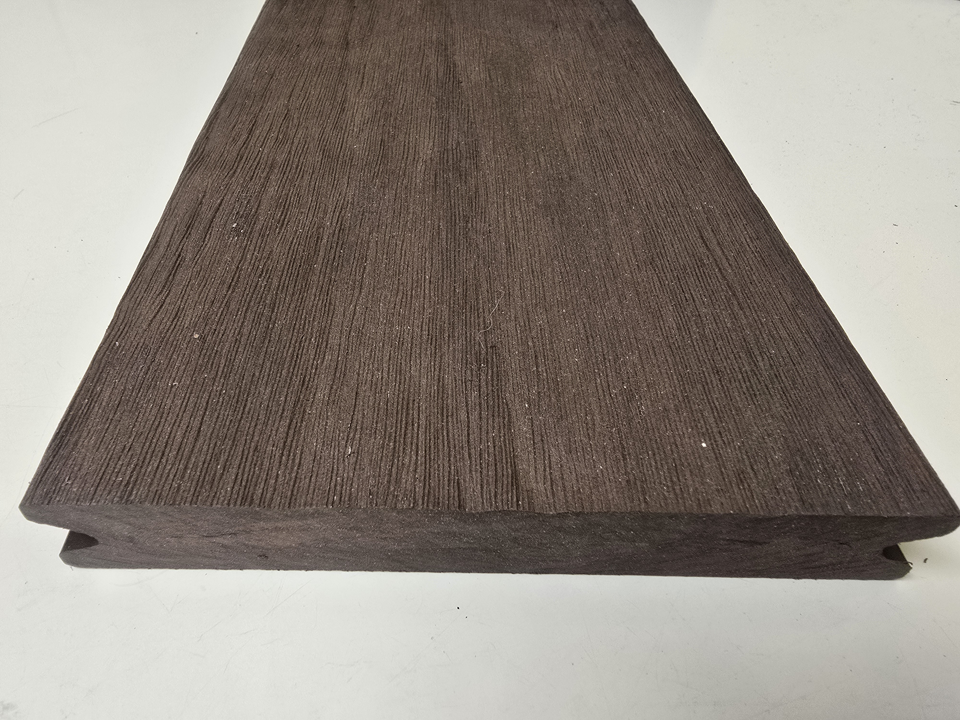 Massiv WPC Terrassendiele SOL 22 x 143mm Terra gealtert / gebürstet in 4 Längen