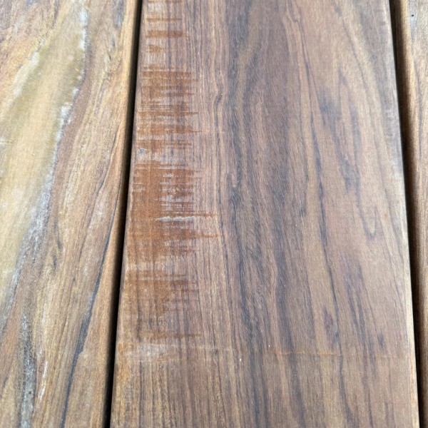 Ipe Terrassendiele 21x145mm vierseitig glatt gehobelt SONDERPREIS